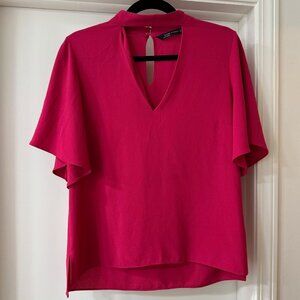 Zara Women's Fuchsia Pink Cut-Out V-Neck Short Sleeve Top, Size Medium
